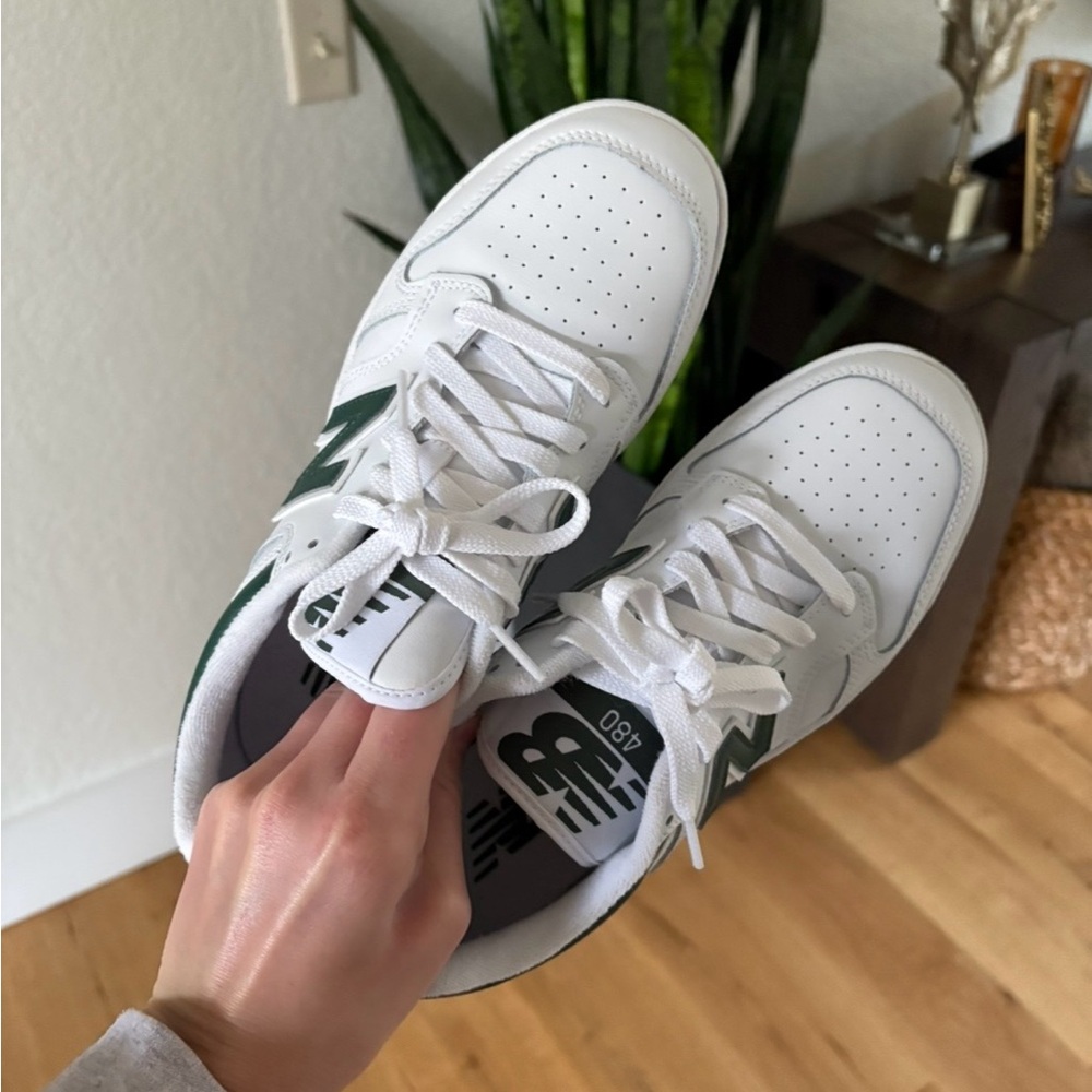 New Balance 480 Classic White and Green Sneakers - Picture 3 of 5